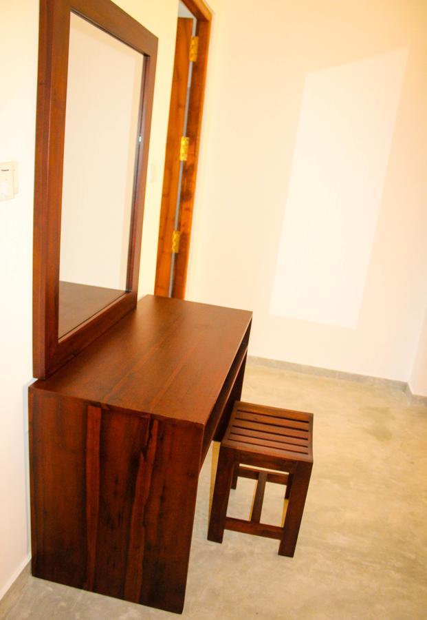 Villa Marina Хикадува Екстериор снимка